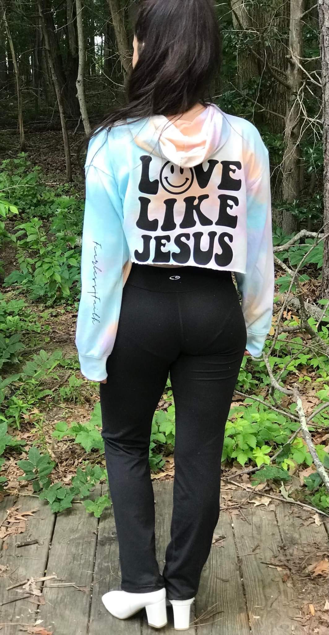 Love like Jesus! crop top